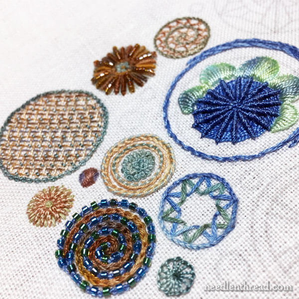 Circle Sampler – Stitching Embroidered Spots –