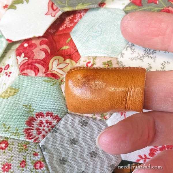 2 Sets sewing finger protector thimble finger ring Thimbles for